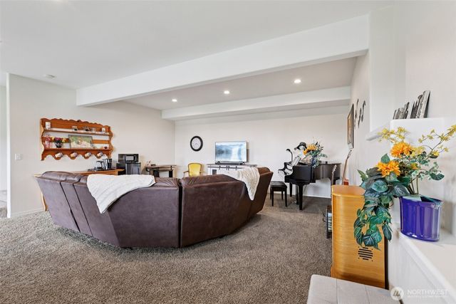 14 Zermatt Court, Camano Island, WA 98282