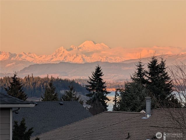 14 Zermatt Court, Camano Island, WA 98282