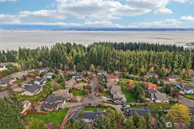 14 Zermatt Court, Camano Island, WA 98282