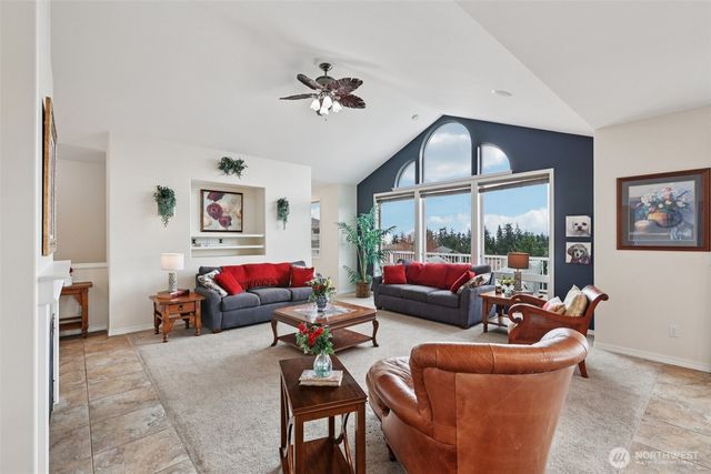 14 Zermatt Court, Camano Island, WA 98282