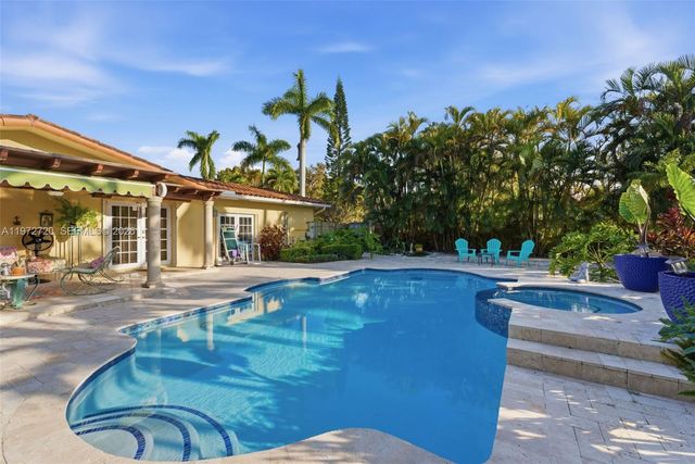 9475 SW 70th St, Miami, FL 33173