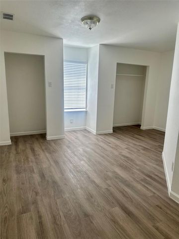 6206 Iron Rock Street, Houston, TX 77087