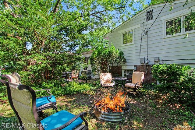 350 Burroughs Street, Plymouth, MI 48170