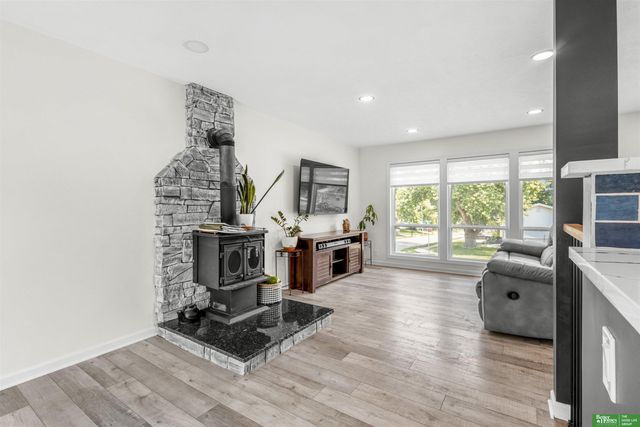 9187 Boyd Street, Omaha, NE 68134