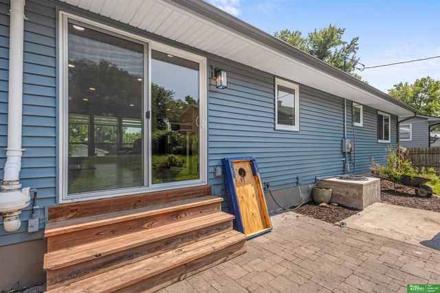 9187 Boyd Street, Omaha, NE 68134