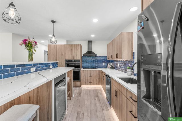 9187 Boyd Street, Omaha, NE 68134