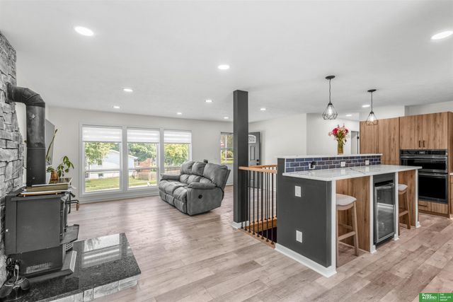 9187 Boyd Street, Omaha, NE 68134