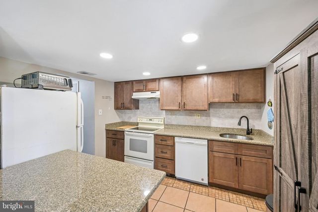 12 ROXBURN PL, Willingboro, NJ 08046