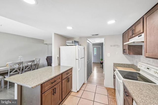 12 ROXBURN PL, Willingboro, NJ 08046