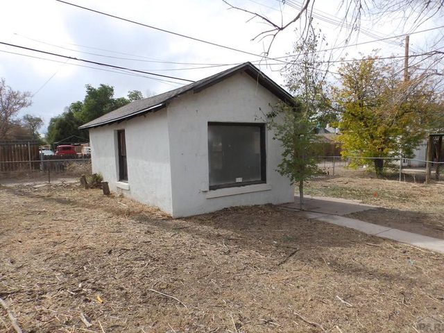 2627 E Routt Ave, Pueblo, CO 81004