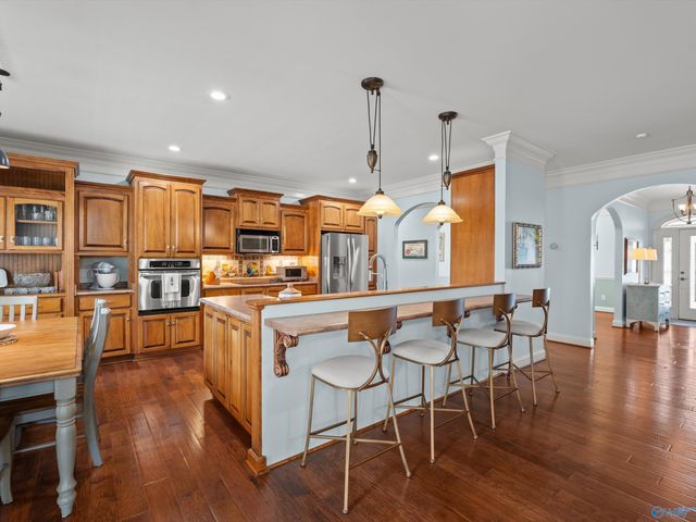 17594 Clearview Street, Athens, AL 35611