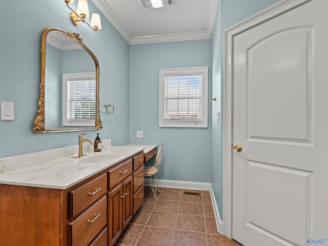 17594 Clearview Street, Athens, AL 35611