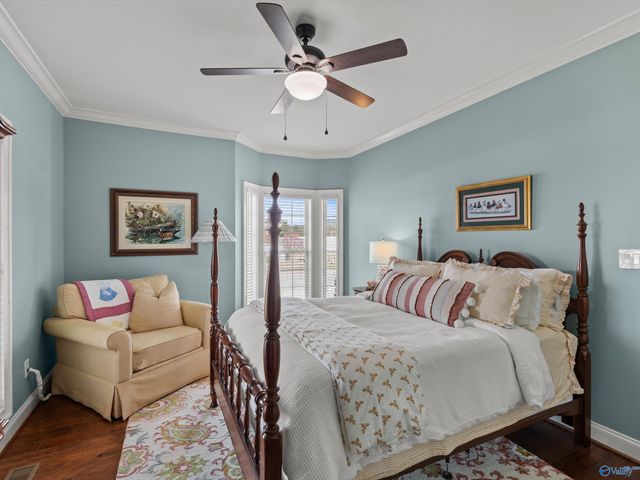 17594 Clearview Street, Athens, AL 35611