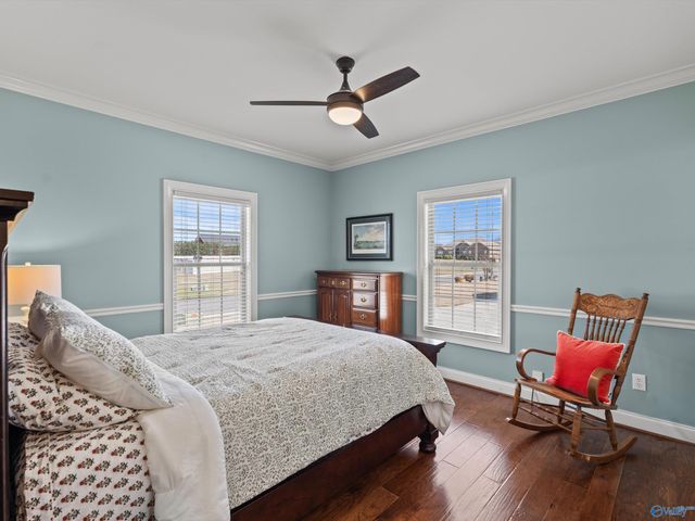 17594 Clearview Street, Athens, AL 35611