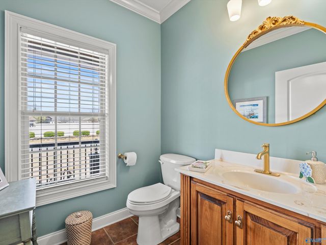 17594 Clearview Street, Athens, AL 35611