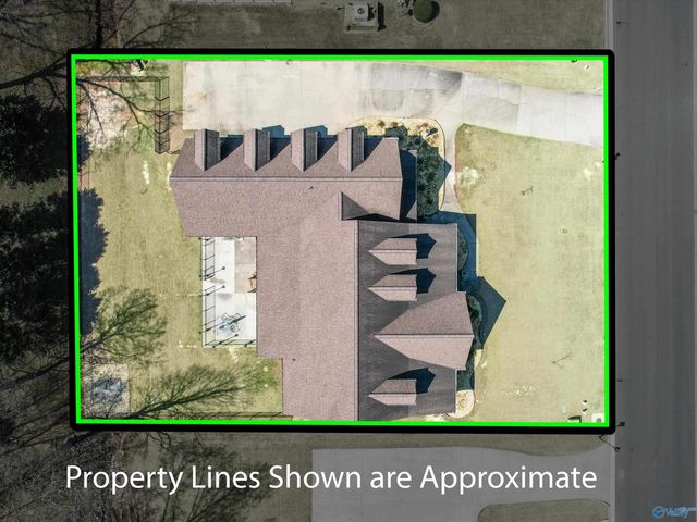 17594 Clearview Street, Athens, AL 35611