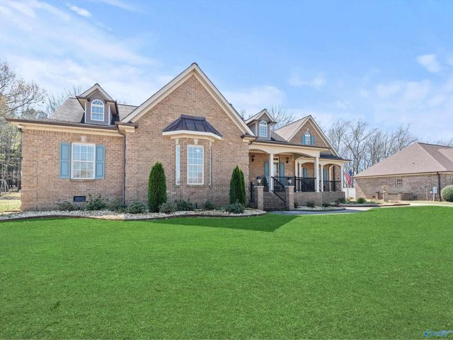 17594 Clearview Street, Athens, AL 35611