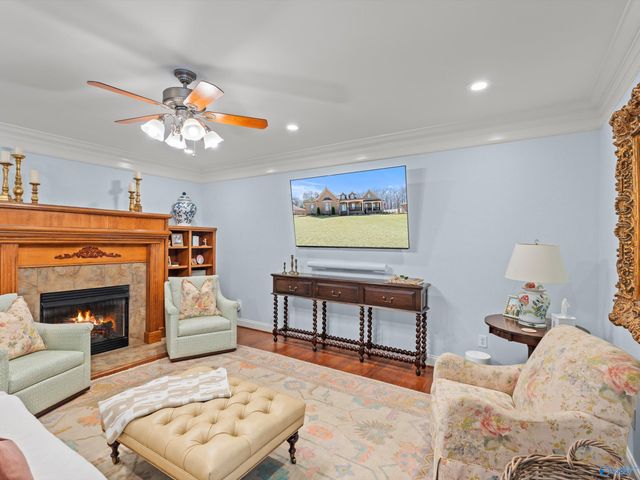 17594 Clearview Street, Athens, AL 35611