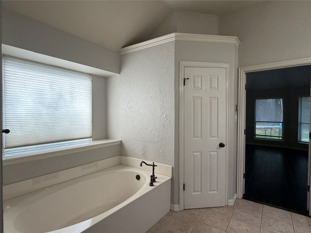 2 Mistywood Court, Mansfield, TX 76063