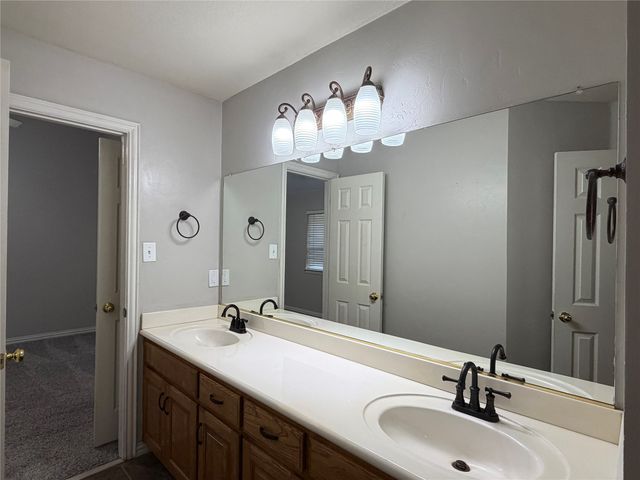 2 Mistywood Court, Mansfield, TX 76063