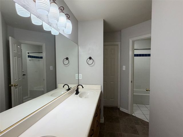 2 Mistywood Court, Mansfield, TX 76063