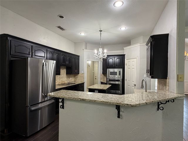2 Mistywood Court, Mansfield, TX 76063