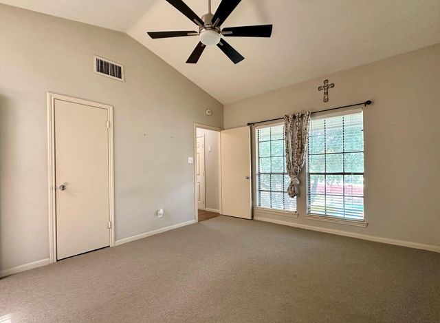 2211 S Kirkwood Road 35, Houston, TX 77077