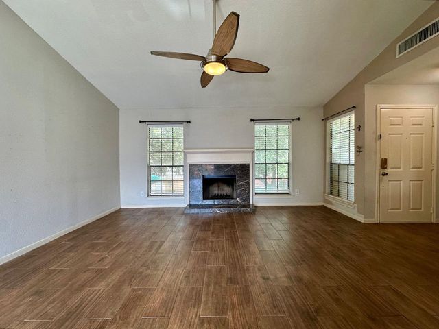 2211 S Kirkwood Road 35, Houston, TX 77077
