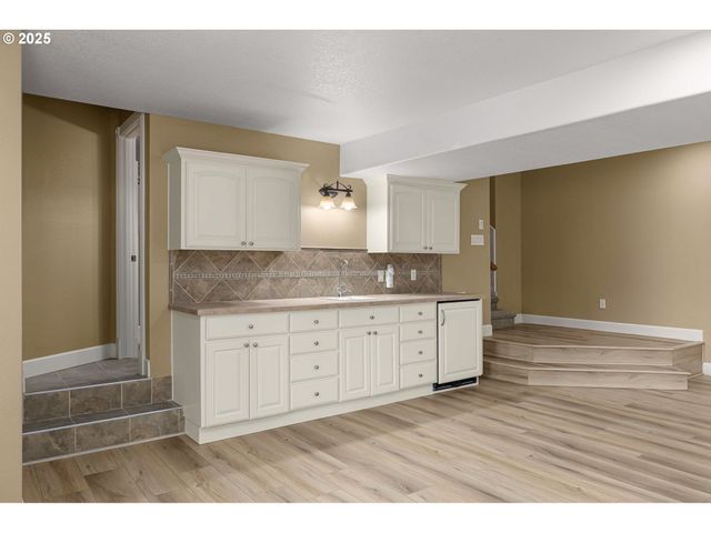 15915 Sw Peace Ave, Portland, OR 97224