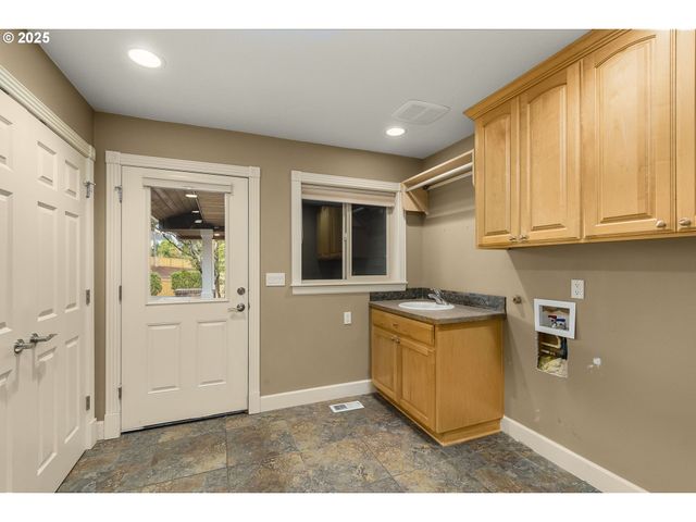 15915 Sw Peace Ave, Portland, OR 97224