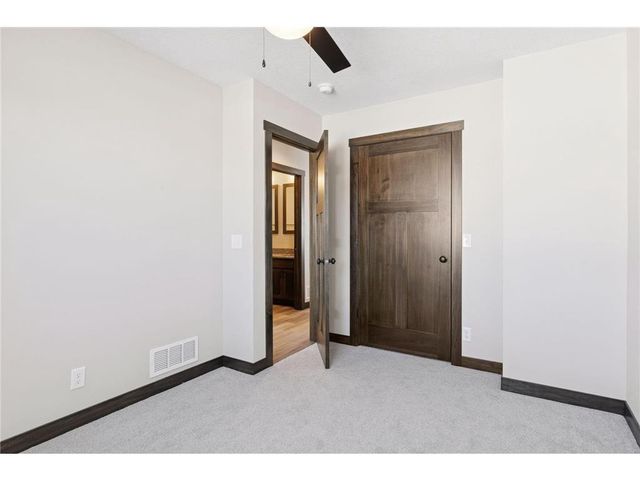 492 Coyote Way, New Richmond, WI 54017