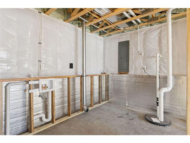 492 Coyote Way, New Richmond, WI 54017