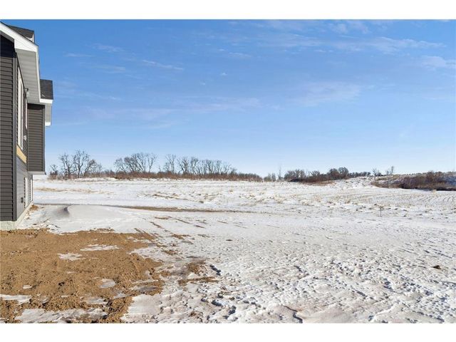 492 Coyote Way, New Richmond, WI 54017