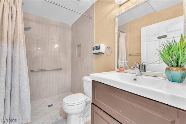 7830 Spencer Street, Las Vegas, NV 89123