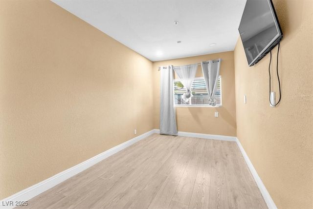 7830 Spencer Street, Las Vegas, NV 89123