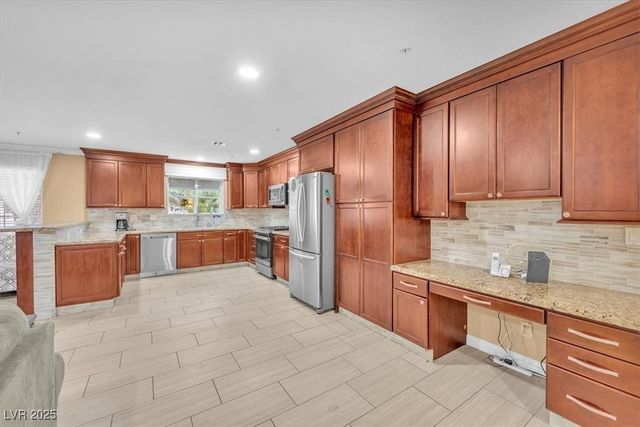 7830 Spencer Street, Las Vegas, NV 89123