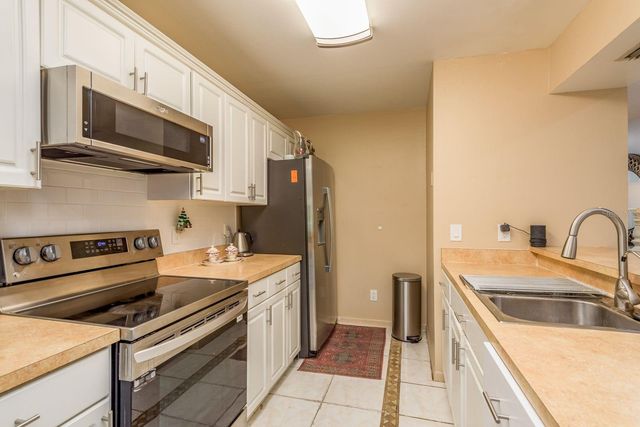 16218 RAMBLING VINE DRIVE W, Tampa, FL 33624