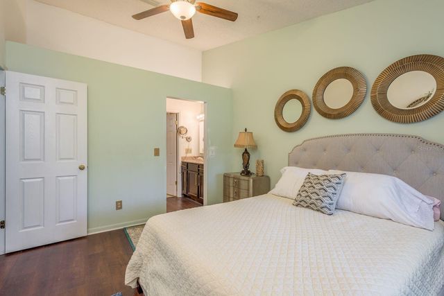 16218 RAMBLING VINE DRIVE W, Tampa, FL 33624