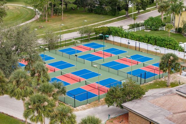 16218 RAMBLING VINE DRIVE W, Tampa, FL 33624