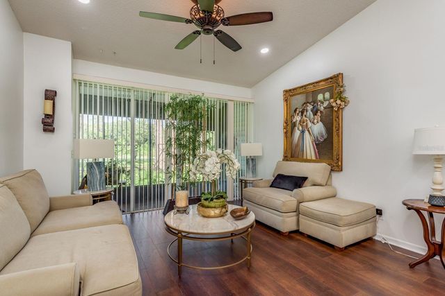 16218 RAMBLING VINE DRIVE W, Tampa, FL 33624