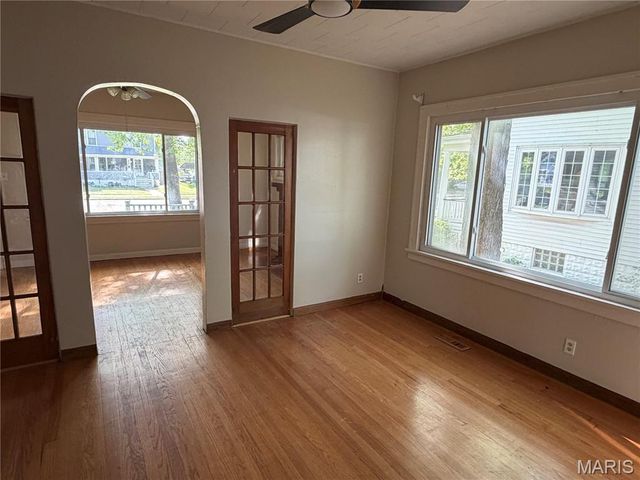 216 S 9th Street, Wood River, IL 62095