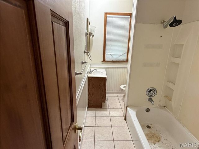 216 S 9th Street, Wood River, IL 62095
