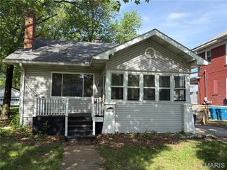 216 S 9th Street, Wood River, IL 62095
