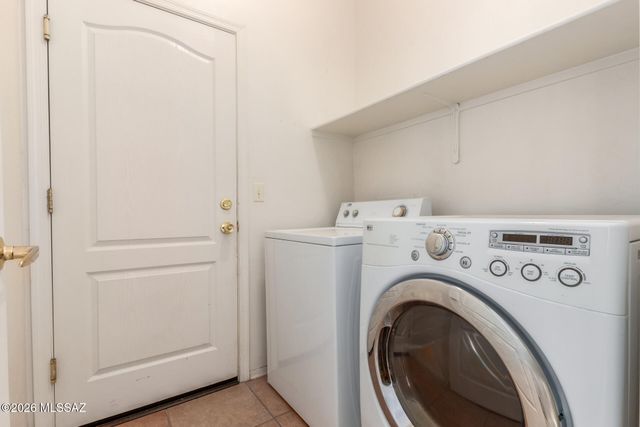 335 E Calle Nacrita, Green Valley, AZ 85614