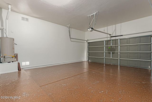 335 E Calle Nacrita, Green Valley, AZ 85614