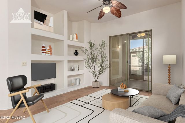 335 E Calle Nacrita, Green Valley, AZ 85614