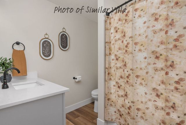 37 FRANK Court, Le Claire, IA 52753