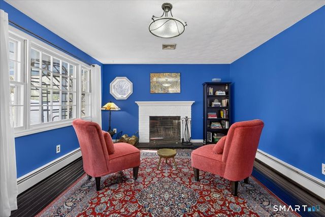 15 Oak Hollow Road, Branford, CT 06405