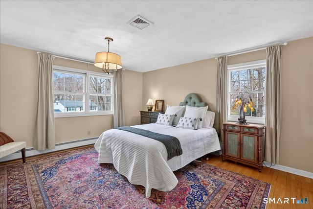 15 Oak Hollow Road, Branford, CT 06405