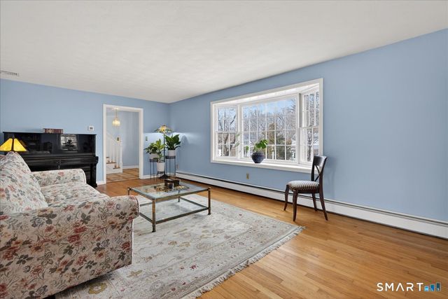 15 Oak Hollow Road, Branford, CT 06405